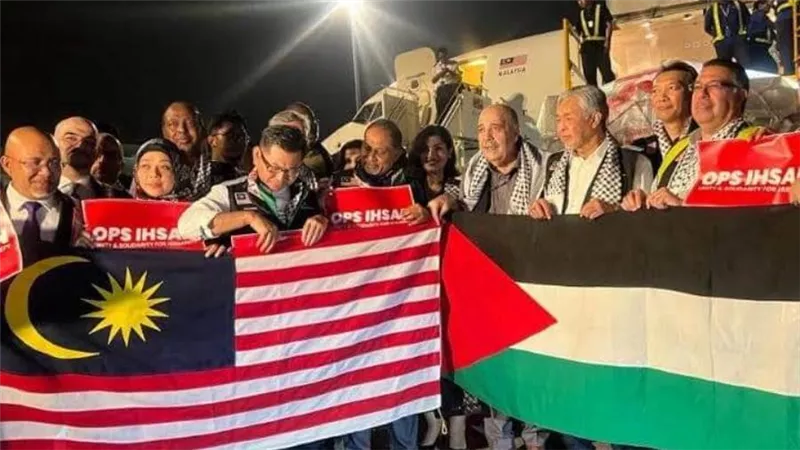 مشاركة السفير المصري في مراسم شحن الدفعة الأولى من المساعدات الإنسانية المقدمة من ماليزيا لقطاع غزة