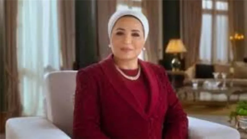 السيدة انتصار السيسي تتلقى اتصالا من قرينة الرئيس التركي أردوغان