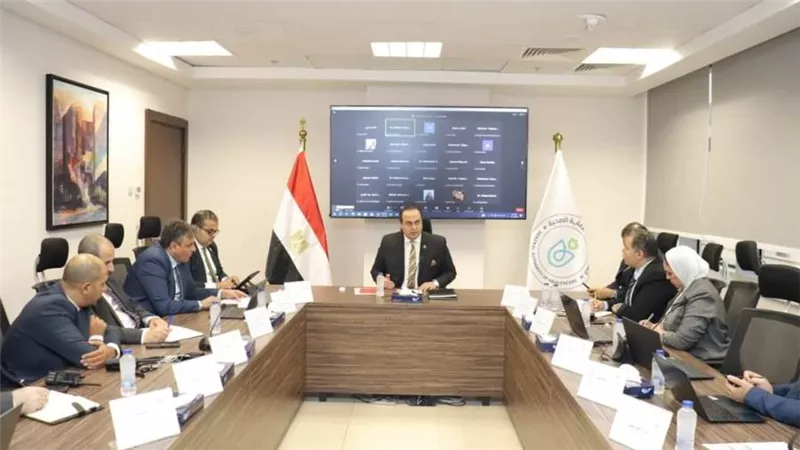 رئيس هيئة الرعاية الصحية يتابع خطة الهيئة في الاستعداد لمواجهة الأمراض الموسمية وعدوى الأمراض التنفسية خلال الشتاء