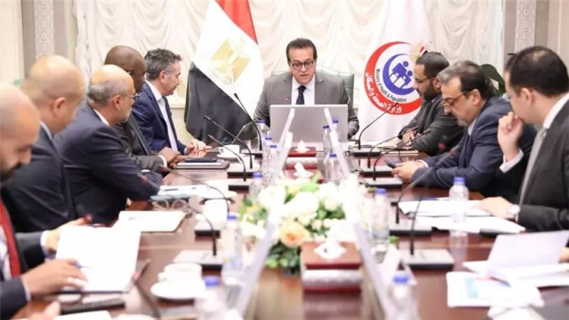 وزير الصحة يستقبل المدير العالمي لمؤسسة التمويل الدولية للصحة والتعليم لبحث سبل التعاون المشتركة
