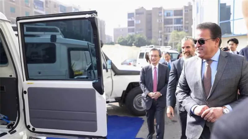 وزير الصحة يشهد استلام سيارات نقل اللقاحات المبردة المقدمة من اليابان