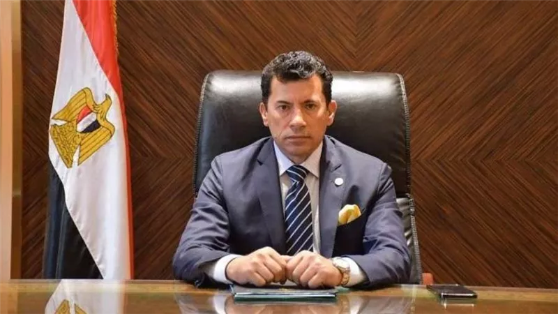 وزير الرياضة يشيد بفوز أبطال الإسكواش بمنافسات فرنسا والبرتغال ومنتخب الدراجات بالبطولة العربية