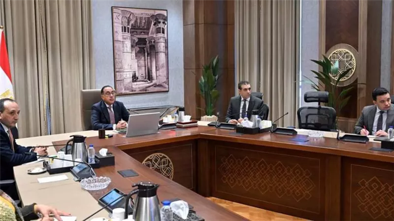 رئيس الوزراء يشهد إطلاق المرحلة الأولى للمنصة الإلكترونية لمنظومة الرخصة الذهبية