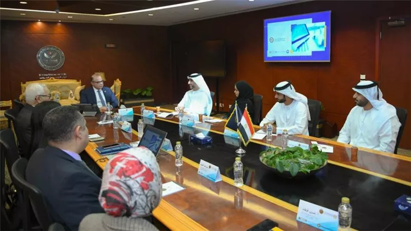 رئيس الرقابة المالية يستقبل وفد مسئولي جهاز أبو ظبي للمحاسبة لبحث سبل التعاون المشترك