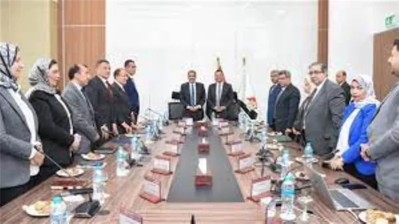 معلومات الوزراء يوقع بروتوكولا مع هيئة الاستعلامات لتعزيز التعاون في الأنشطة البحثية والإعلامية