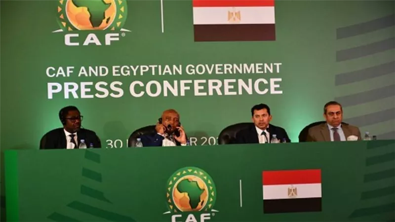 وزير الرياضة: القيادة السياسية تقف وتدعم بكل الطرق خطط الكاف من أجل الارتقاء بمنظومة كرة القدم الإفريقية (صور)