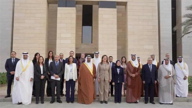 وزيرة التخطيط تناقش سبل التعاون المشترك مع وفد وزاري بحريني رفيع المستوى 