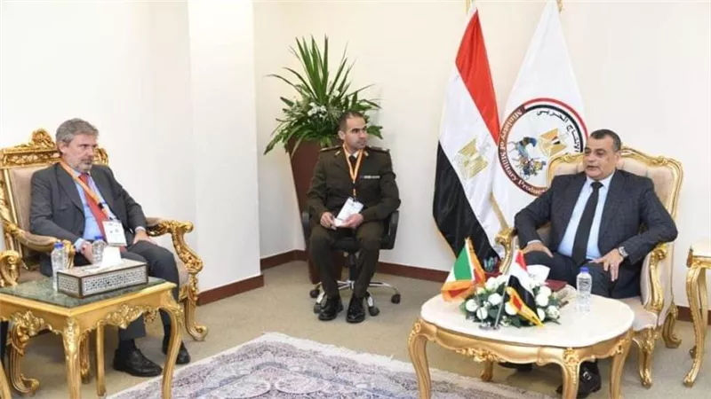 وزير الدولة للإنتاج الحربي يبحث مع رئيس إدارة القوات الجوية اللوجستية الإيطالي موضوعات التعاون ذات الاهتمام المشترك 