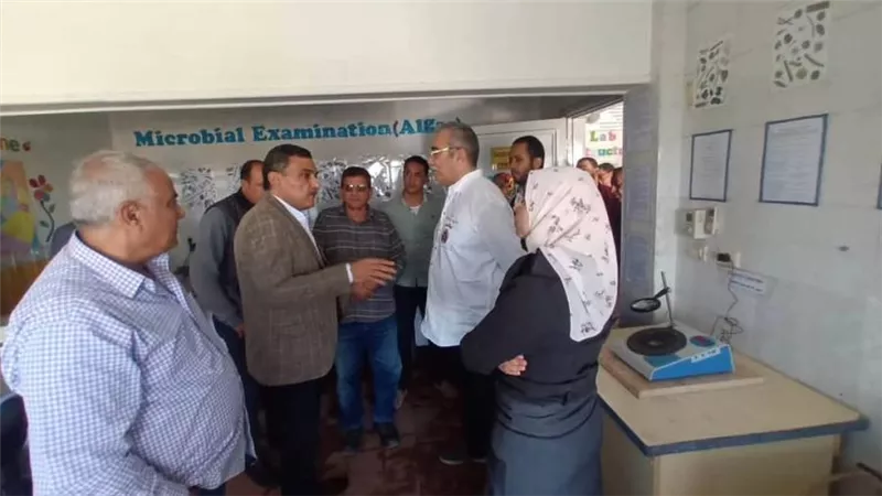 وزير الإسكان يتابع سير عمل منظومة مياه الشرب والصرف الصحي وترفيق الأراضي بمدينة بني سويف الجديدة