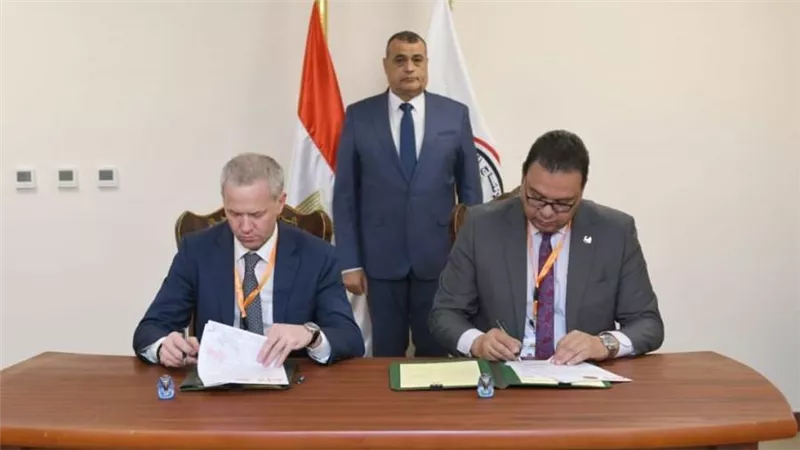 وزير الدولة للإنتاج الحربي يشهد توقيع اتفاقية تعاون بين 