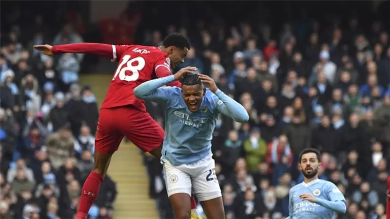 صلاح كلمة السر.. ليفربول يتعادل مع مانشستر سيتي في قمة الدوري الإنجليزي