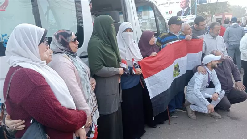 قوافل طبية وعلاجية شاملة أمام لجان الانتخابات الرئاسية بالغربية 