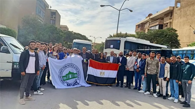 بالصور.. جامعة مصر للعلوم والتكنولوجيا تشارك فى ماراثون الانتخابات الرئاسية