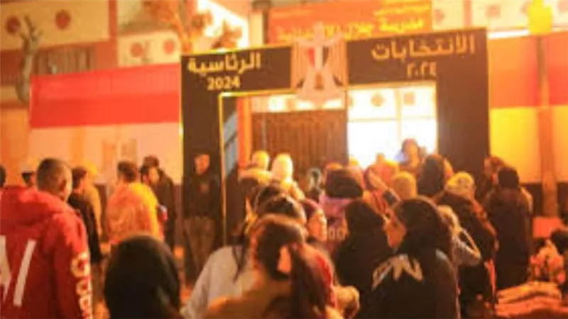 مد التصويت في عدد ٢٥ لجنة انتخابية فى القاهرة