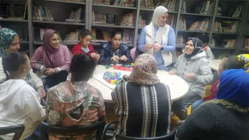 ورش متنوعة لأطفال دور الأيتام وذوي الإعاقة ضمن جولات أتوبيس الفن الجميل