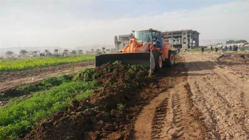 وزيرالإسكان: إزالة تعديات عن قطع أراضٍ بمدينة سوهاج الجديدة في حملات مكبرة (صور)