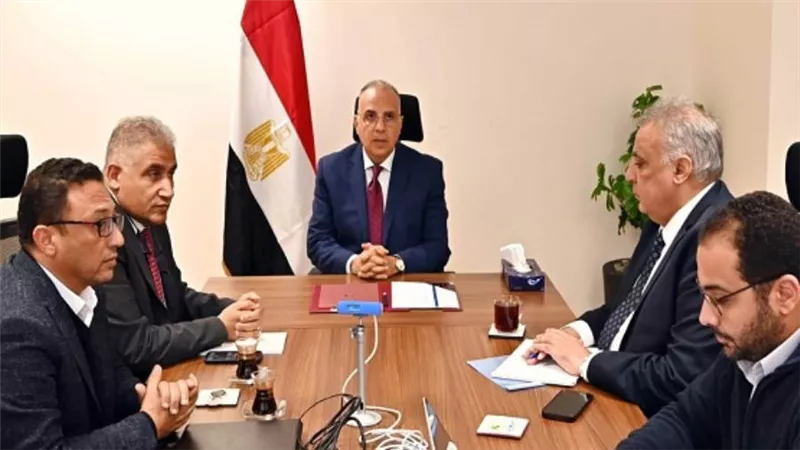 وزير الري: متابعة مستمرة لمخرات السيول والأودية الطبيعية (صور)