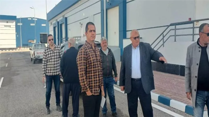 وفد من «اقتصادية قناة السويس» ومستثمرين صينيين يدرسون الفرص الاستثمارية ببورسعيد الجديدة (صور)
