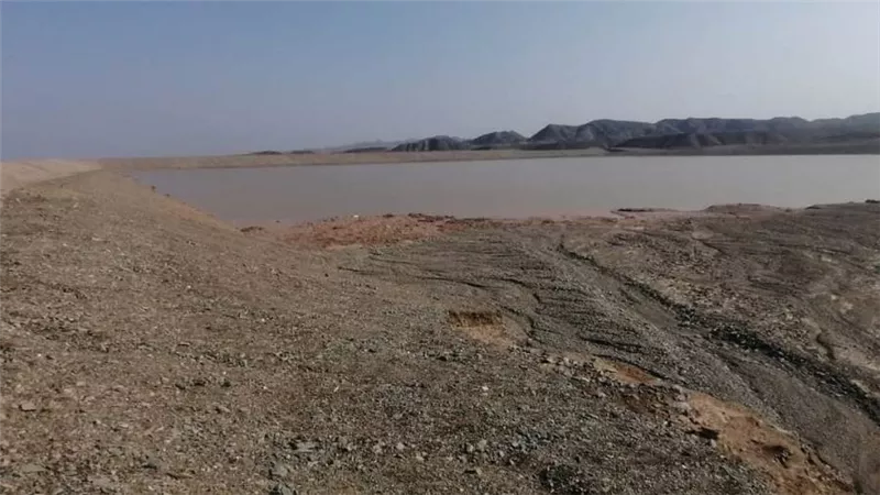 وزير الري يتابع موقف أعمال الحماية من أخطار السيول بالبحر الأحمر وجنوب سيناء