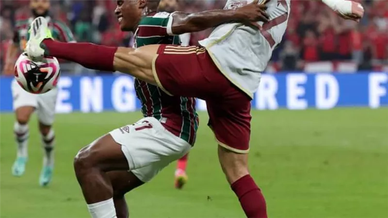 فرص ضائعة بالجملة.. شوط أول سلبي بين الأهلي وفلومينينسي بكأس العالم للأندية