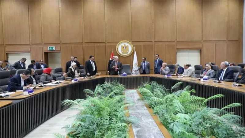 وزير التعليم العالي يعلن أسماء الفائزين بقرعة الحج للعاملين بالوزارة لعام 2024 (صور)