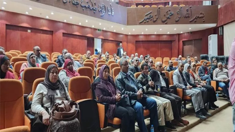 ورشة عمل لتدريب العاملين بهيئة المجتمعات العمرانية وأجهزتها على التعاقدات الإلكترونية (صور)
