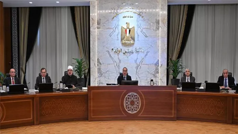 مدبولي: مجلس الوزراء يتقدم بخالص التهنئة للرئيس السيسي بمناسبة انتخابه لفترة رئاسية جديدة (صور)