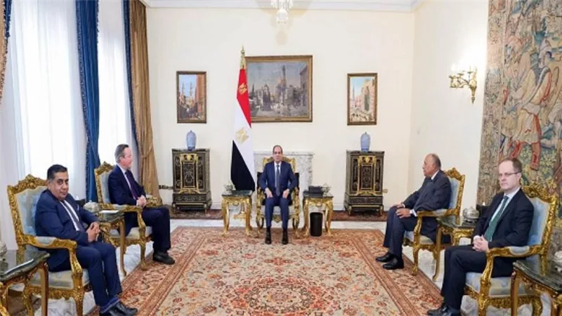 الرئيس السيسي ووزير خارجية بريطانيا يشددان على رفض تهجير الفلسطينيين