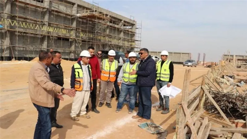 وزير الإسكان يتابع سير العمل ومعدلات تنفيذ المشروعات الجاري تنفيذها بمدينة 6 أكتوبر (صور)