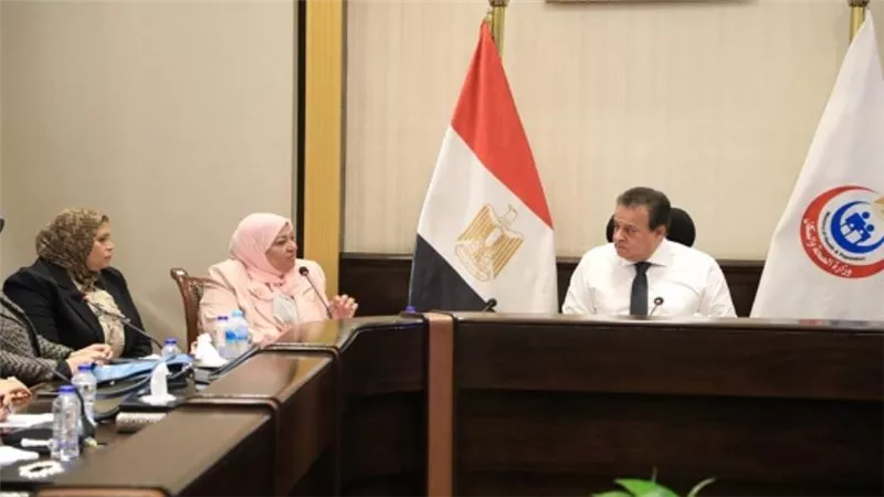 وزير الصحة يعقد اجتماعًا مع مديري إدارات الرعاية الصحية الأولية بجميع المحافظات (صور)