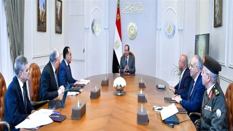الرئيس السيسي يتابع جهود إزالة التعديات وأعمال التكريك في بحيرات مصر