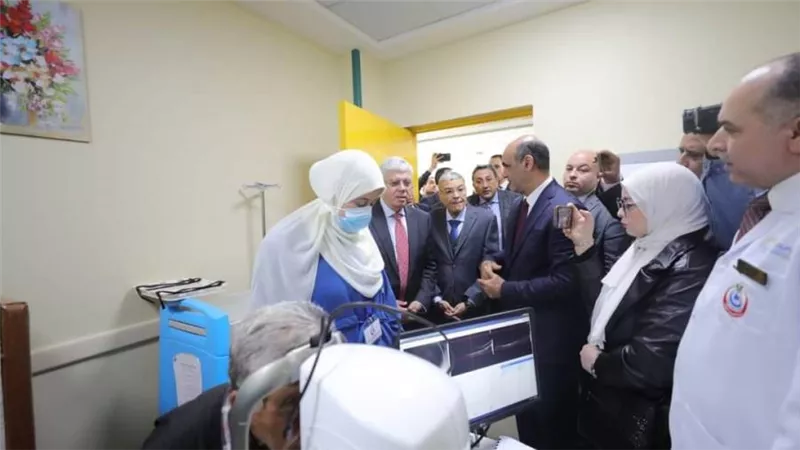 وزير التعليم العالي يفتتح عددًا من المشروعات الصحية والتعليمية بجامعة المنيا