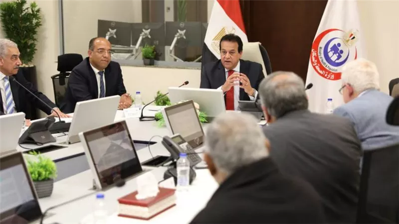 وزير الصحة يناقش مقترحات مشروع قانون إنشاء المنشآت الطبية الخاصة وتنظيم عملها (صور)