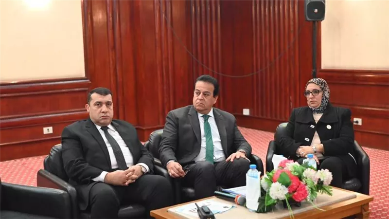 الدكتور خالد عبدالغفار: تنمية قدرات العاملين بالصحة من أولويات الوزارة لتحسين الخدمات المقدمة للمواطنين (صور)