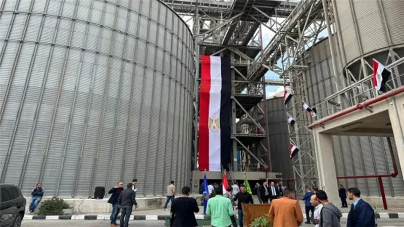 وزيرا التموين والتنمية المحلية يتفقدان صومعة دمنهور بالبحيرة (صور)