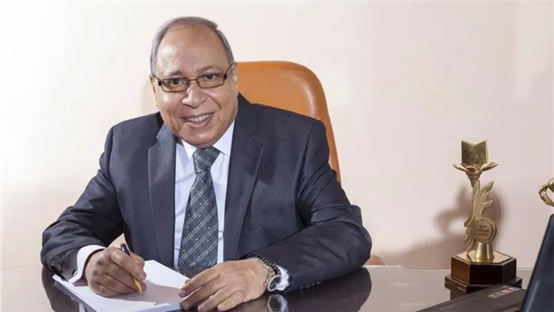 سمير رجب يكتب:  الرئيس وأربعة أهداف في وقت واحد