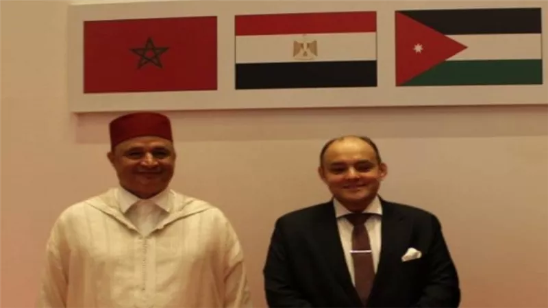 وزير التجارة يلتقي نظيره المغربي لبحث سبل تعزيز علاقات التعاون الاقتصادي بين البلدين