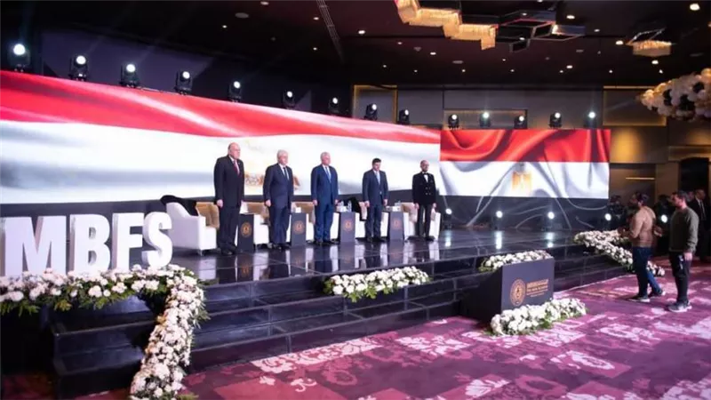 وزير التعليم العالي يشهد حفل تخرج الحاصلين على الدراسات العليا بالأكاديمية العربية للعلوم الإدارية والمالية والمصرفية