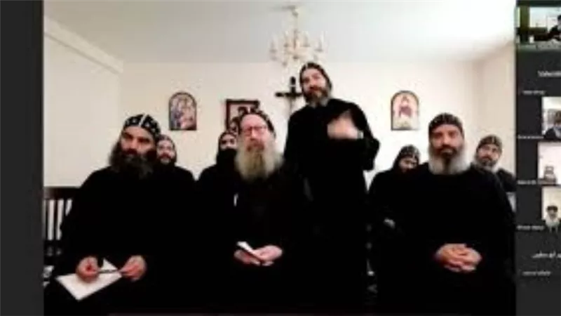 قداسة البابا تواضروس الثاني يجتمع برهبان دير 