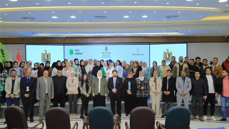وزيرة التضامن تشهد الملتقى التوظيفي الأول لخريجي برنامج طفرة للتدريب المهني (صور)