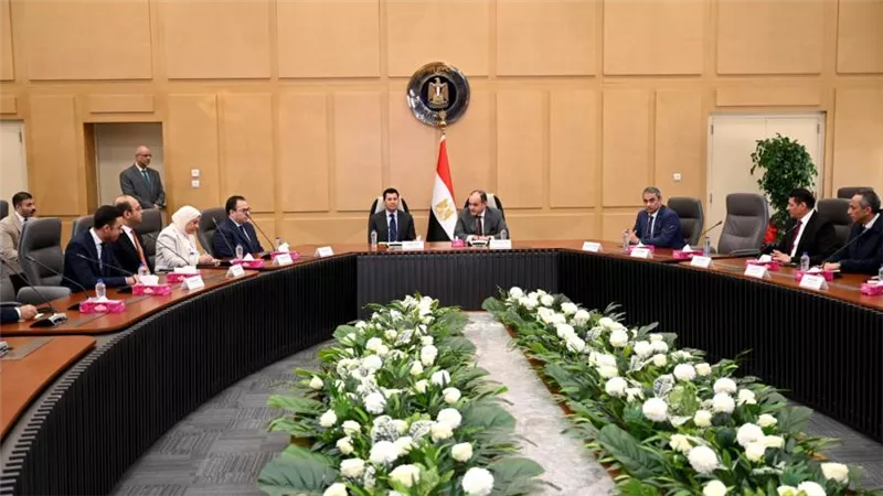 وزارتا التجارة والرياضة توقعان اتفاقية تعاون لتنسيق ملفات رعاية الشباب والنشء وربطهم بأهداف التنمية الصناعية (صور)