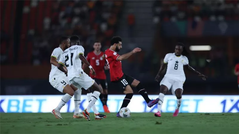 أمم إفريقيا| منتخب مصر يتعادل أمام غانا 2-2 ويصعب مهمته