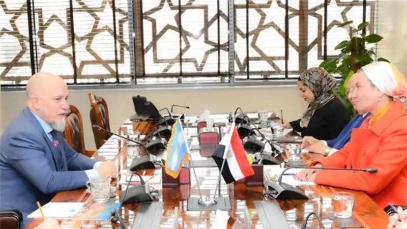 سفير الأرجنتين: مصر من الدول الواعدة لدخول القطاع الخاص الأرجنتيني للاستثمار في مجالات البيئة (صور)