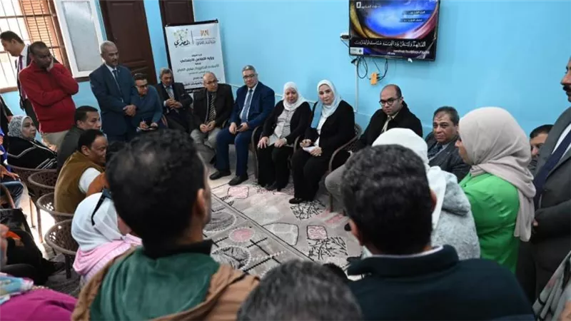 وزيرة التضامن تتفقد مجمع دور التربية للرعاية الاجتماعية بالجيزة (صور)