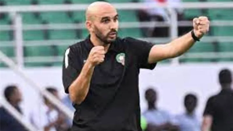 الركراكي | قرار رسمي من الكاف ضد مدرب المغرب بسبب مباراة الكونغو