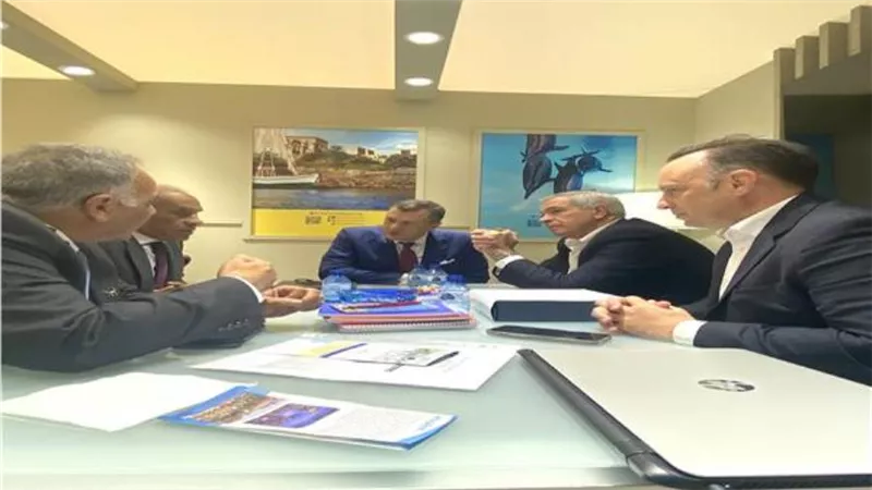 وزير السياحة والآثار يعقد لقاءات مع ممثلي وسائل الإعلام الإسبانية