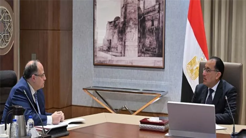 رئيس الوزراء يؤكد أهمية دور هيئة الدواء في الرقابة على الأسواق 