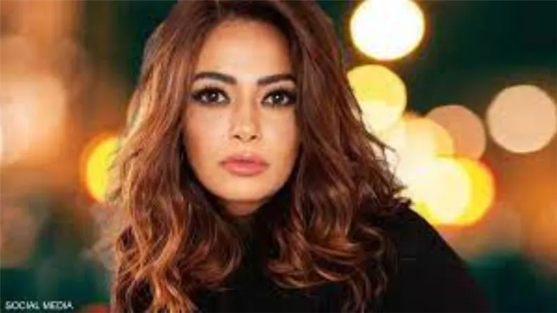 بالأسود| داليا مصطفي تخطف الأنظار في أحدث ظهور