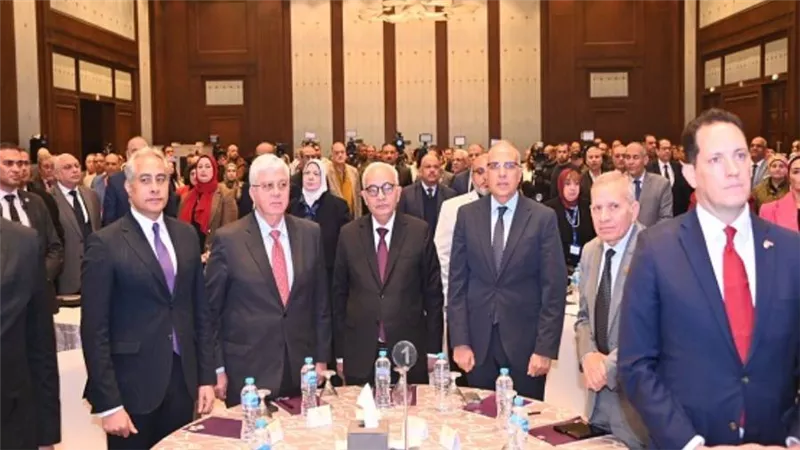 وزير الري: أؤمن بدور التعليم والبحث العلمي كمفتاح للتطوير والتقدم في المجالات كافة (صور)