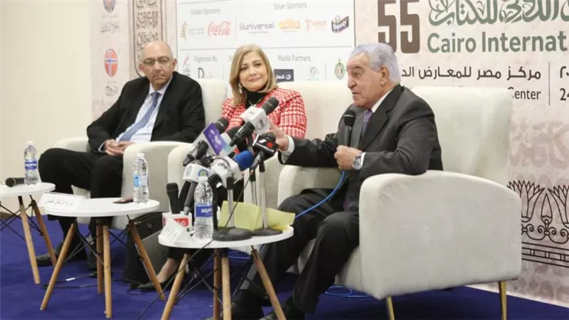 حواس يستعرض حكايات استرداد الآثار بمعرض الكتاب 55